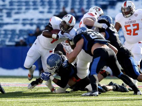 jordan-hopgood-khalil-mack-ncaa-football-bowling-green-buffalo